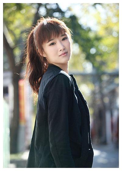 茹萍之女演员奚望