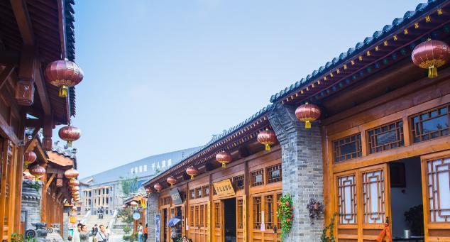 山西晋城司徒小镇品千年铁魂看延禧攻略里的打铁花