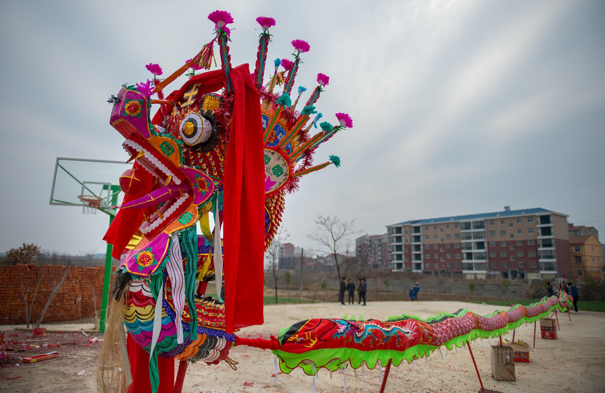 游走千年古驿龙灯之乡看孝感杨店百条滚龙狂舞