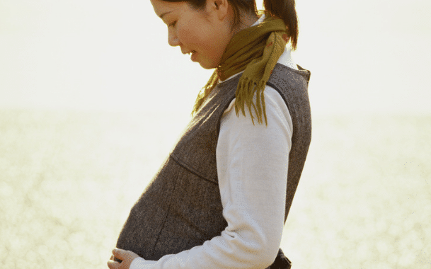 农村孕妇怀孕7个月,双胞胎成四胞胎,生产时,又变了