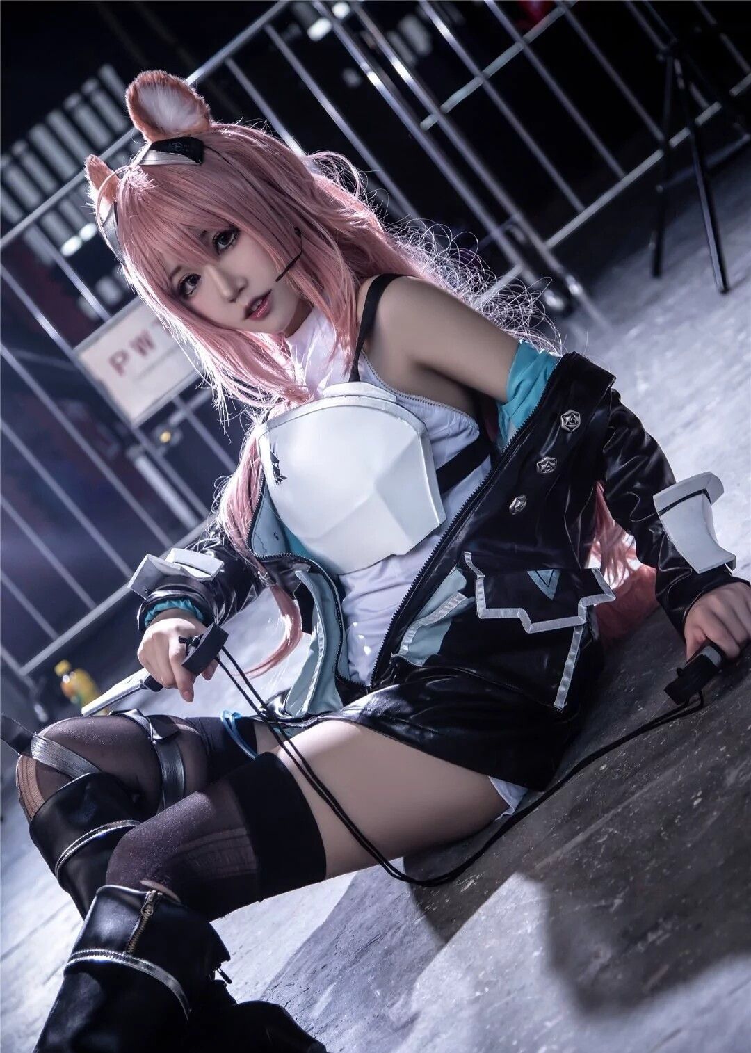 又酷又美的coser小姐姐,太炫酷了吧!大家猜猜这个coser的是谁?