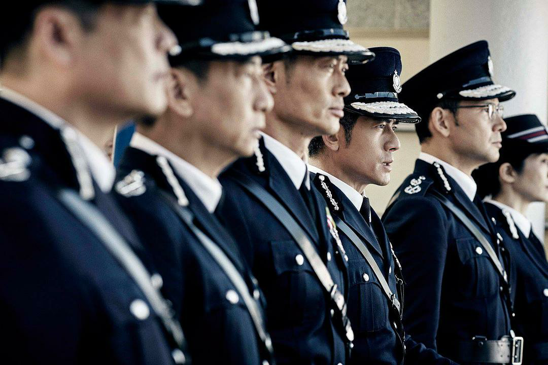 《寒战》里的警务处长刘杰辉,座驾车牌号凭什么是"1"?