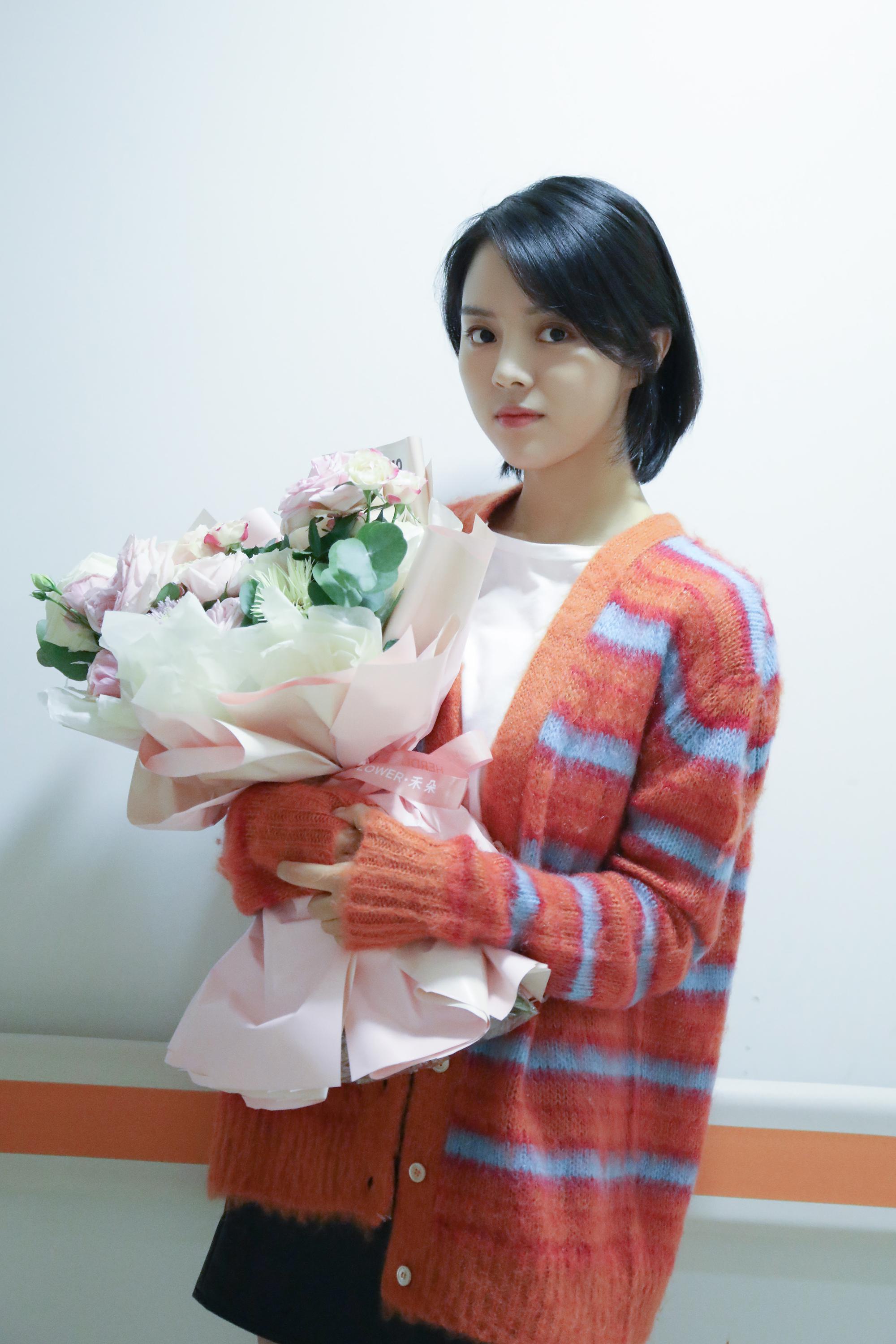 甜了青梅配竹马杀青高煜霏飒爽演绎麻辣御姐