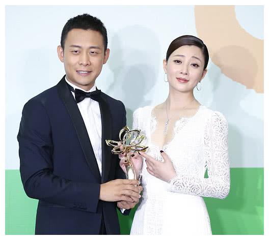 他是王宝强兄弟,因跑龙套被女友甩,如今娶大6岁央视女主播