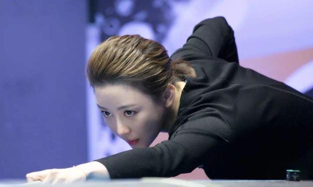 九球天后,37岁仍单身,后口袋经常鼓起原因让人心疼|潘晓婷|台球|口袋