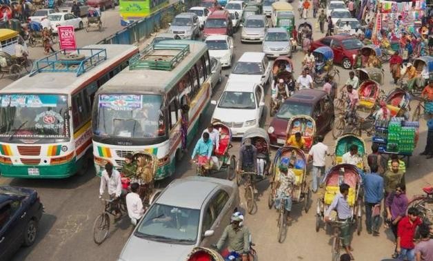 南亚一座脏乱差出名的城市,交通乱得一团糟,堪称世界最堵城市