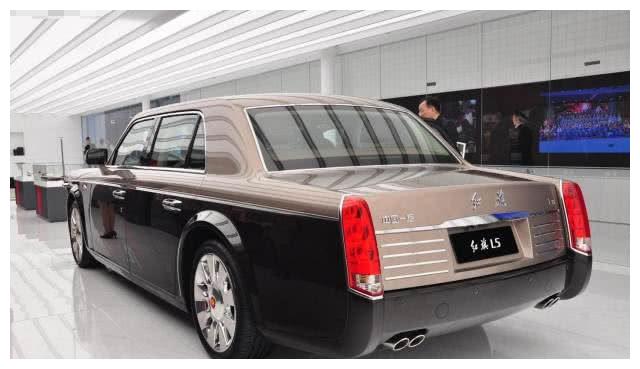 山东街头一红旗l5,落地700万,车牌让人肃然生敬