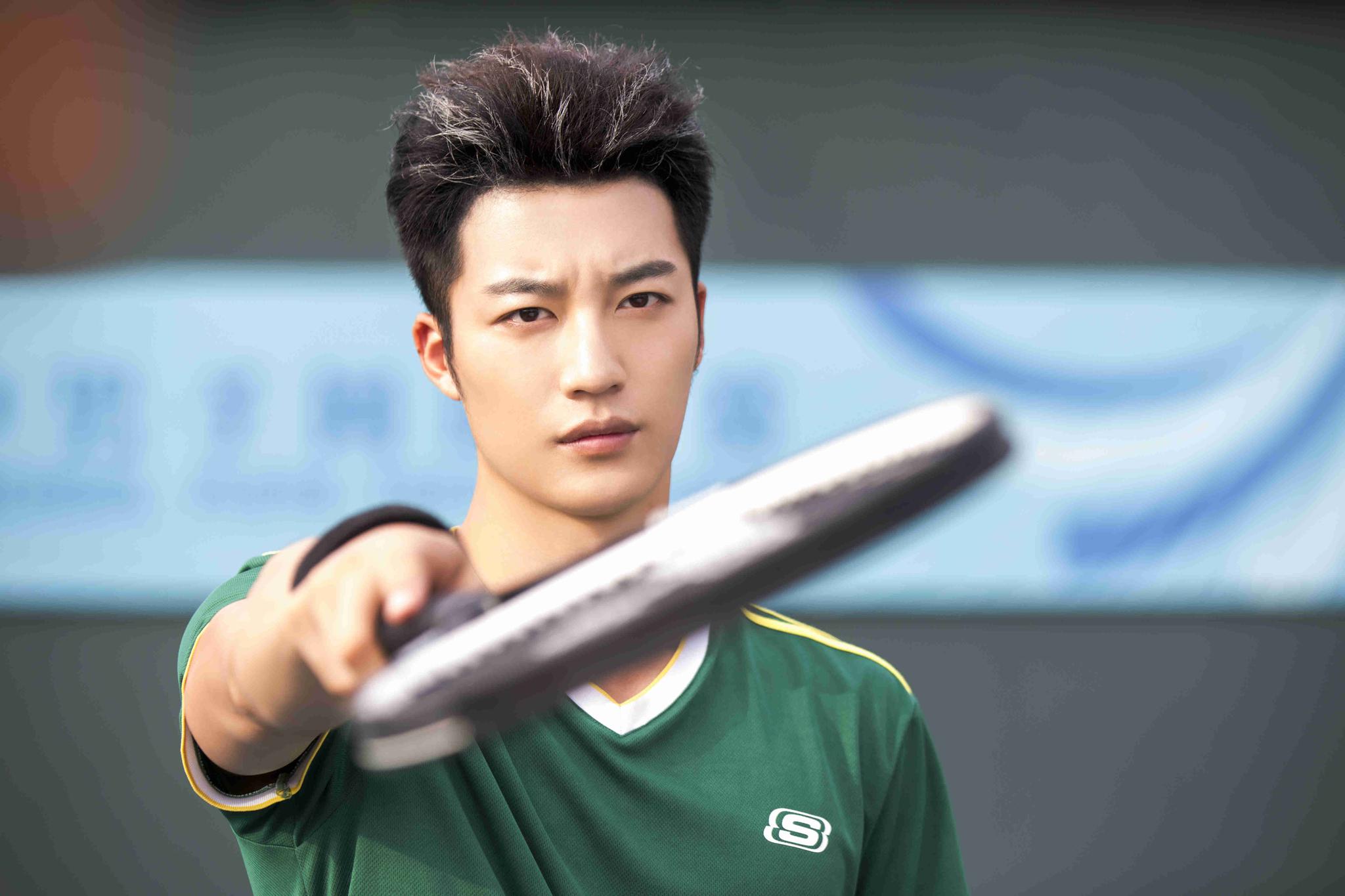 王燕阳《奋斗吧,少年》上线 叛逆少年亚久辛热血来袭