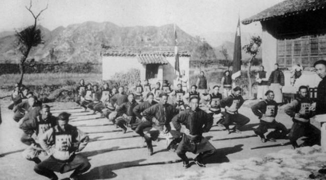 清宫剧真骗人，这才是晚清真实的习武之人，形象和电视上天壤之别