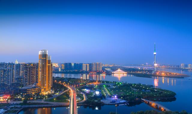 临沂三河口隧道将迎来7周年,隧道灯亮了7年"不眨眼"