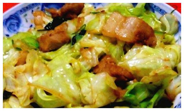 精选美食推荐金针菇炒西兰花茄子烧土豆卷心菜炒肉的做法