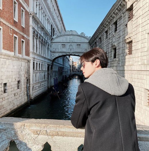 韩国艺人车银优sns发威尼斯旅行照