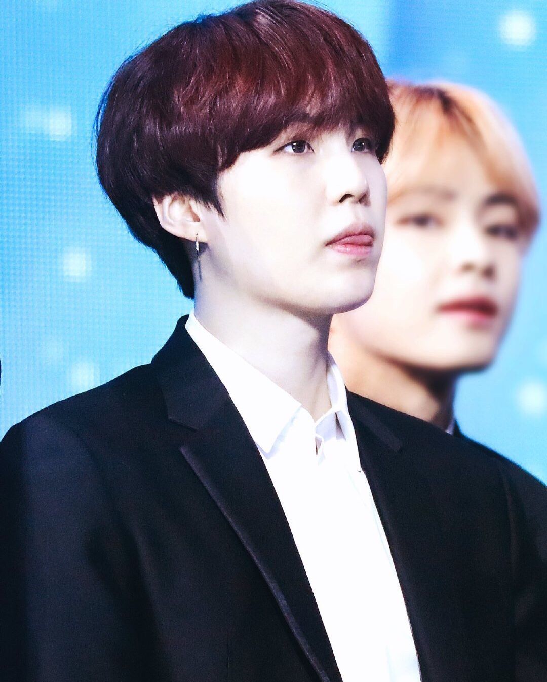 防弹少年团:闵玧其,舞台上性感撩人的其其猫,是霸气闵爷了!