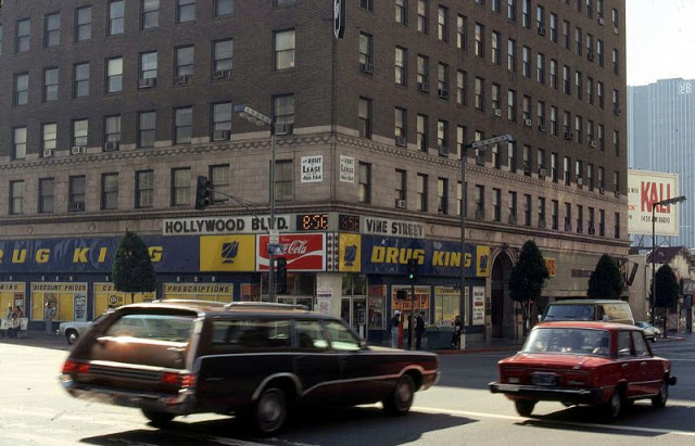 老照片:七十年代的洛杉矶街头(4)|洛杉矶|老照片_新浪新闻