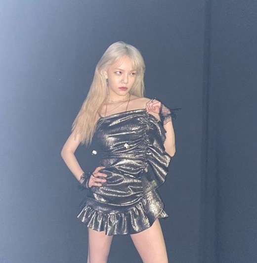 AOA申智珉出众的身材!公开性感服装的近况照片