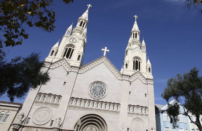 诺布山,是旧金山市区内最高的一座山丘,是有贵族气息的街区