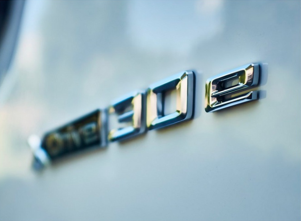 海外售价35万，国内会不会价格翻倍？宝马X3插混版曝光！