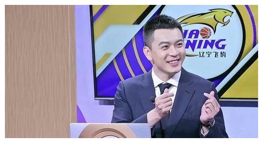 杨鸣解说辽篮就赢球,辽篮铁粉名记霍楠吃醋:找到辽宁取胜的原因