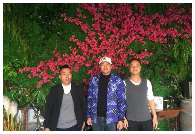 赖辉?客籍歌手,梅州五华人,有当代张帝沙鸥之称的华语歌手