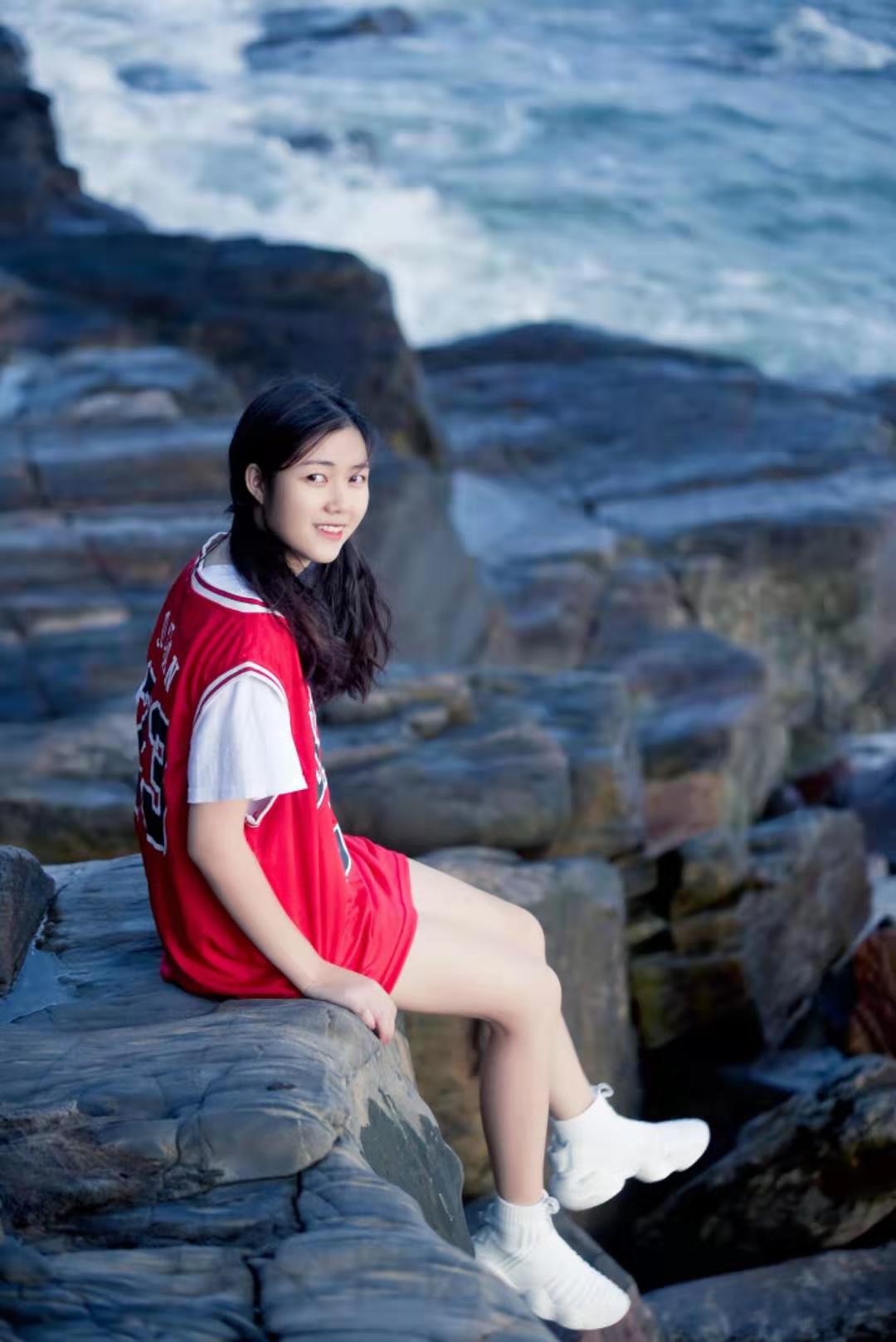 97年女大学生高颜值写真,青春告白:喜欢做自己想做的事情