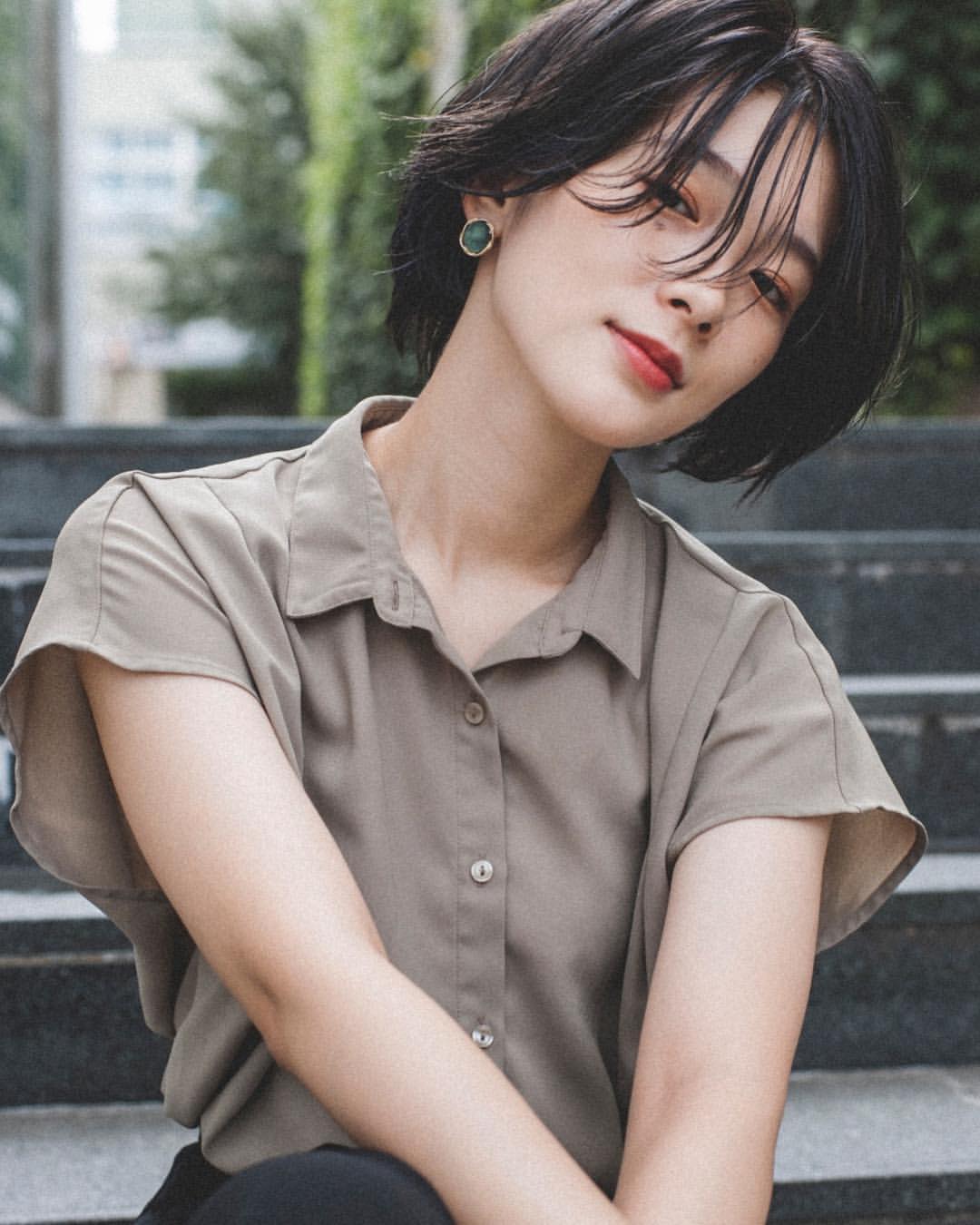 小女人也能剪短发清新脱俗