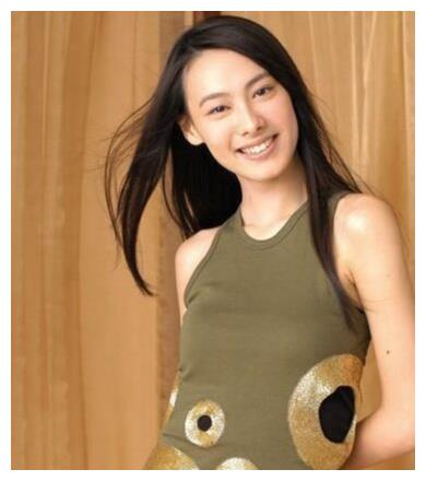 李泽楷新欢晒照夺权三子在手梁洛施地位全无李嘉诚态度很坚决