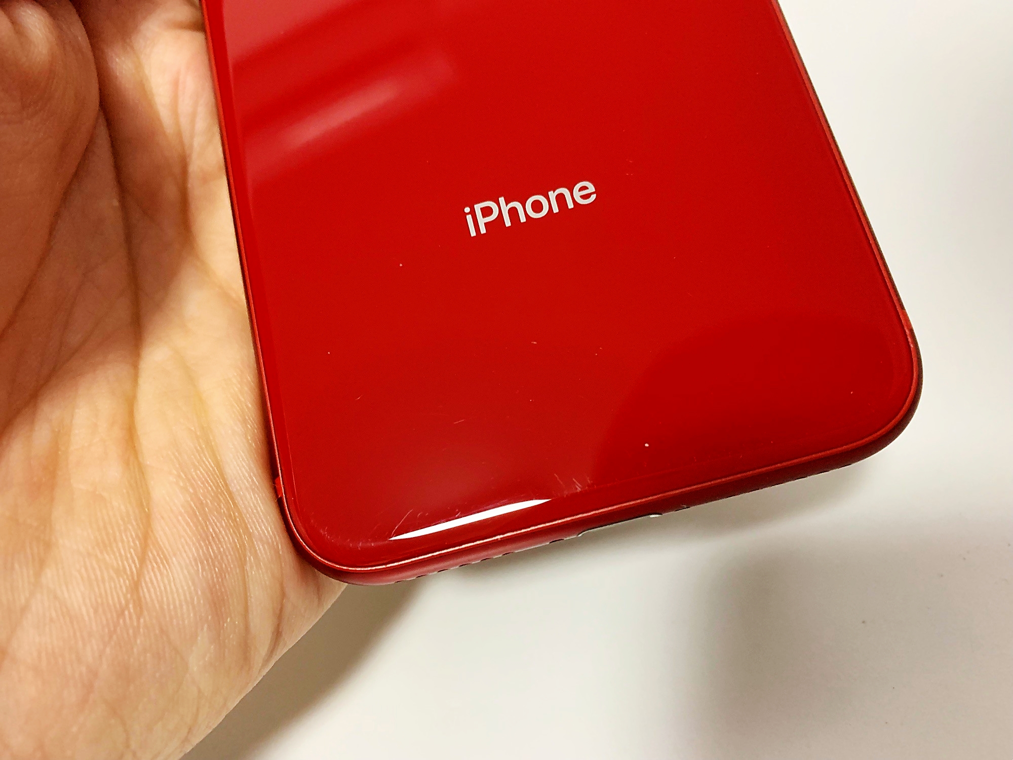 尘埃落定iphonese2红色版真机现身最终命名或为iphone9