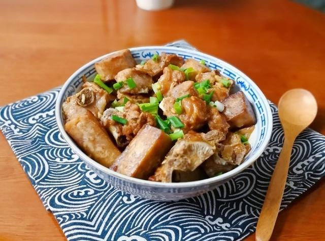 家常蒸菜菜谱,广式香芋蒸排骨,做法简单,美味下饭,吃不够|芋头|排骨