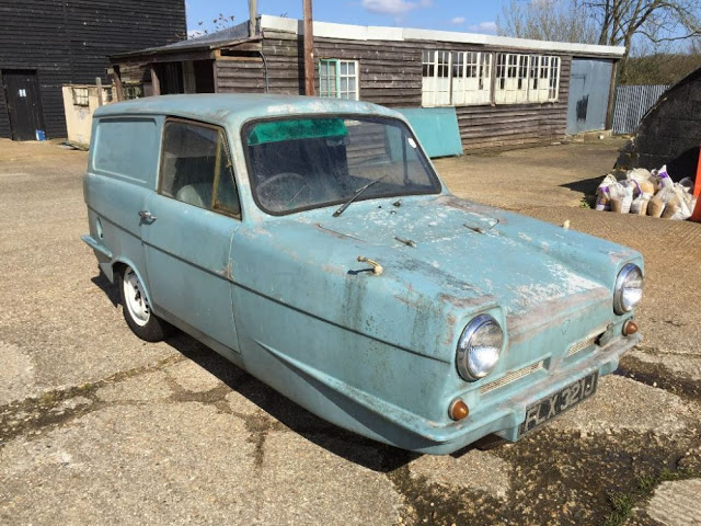 老照片:英国 tamworth 生产的小型三轮汽车 reliant regal(2)|三轮