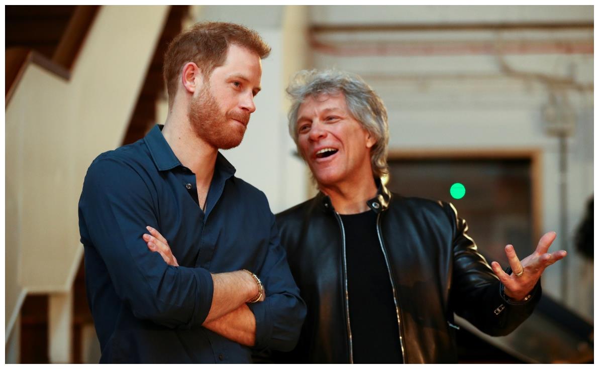 现身录音室与bon jovi合唱新歌