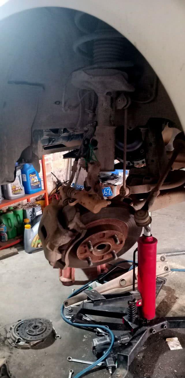 海马踩离合波箱异响原来是分离轴承在捣鼓