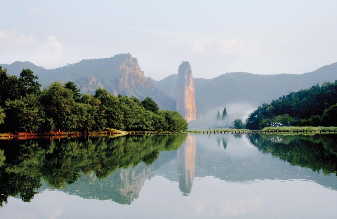 超过百部影视剧的取景地,缙云仙都风景区,如水墨画般的地方