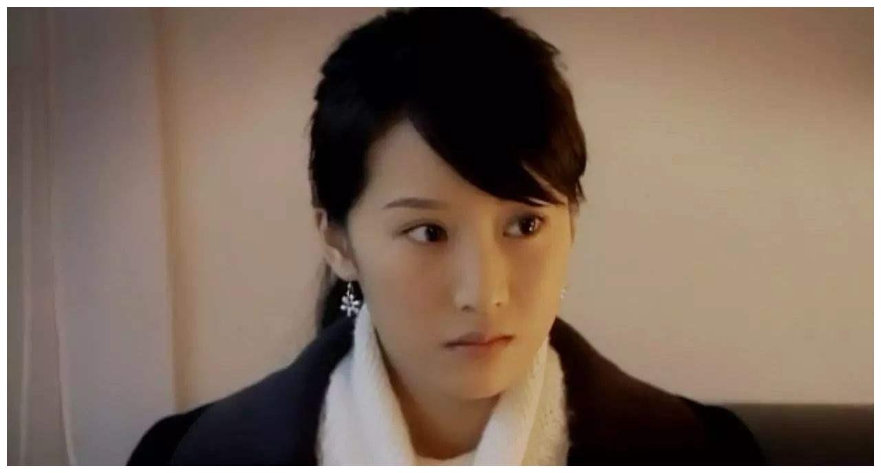 《都挺好》苏家两儿媳不一般,她身家亿万,她女儿颜值超高