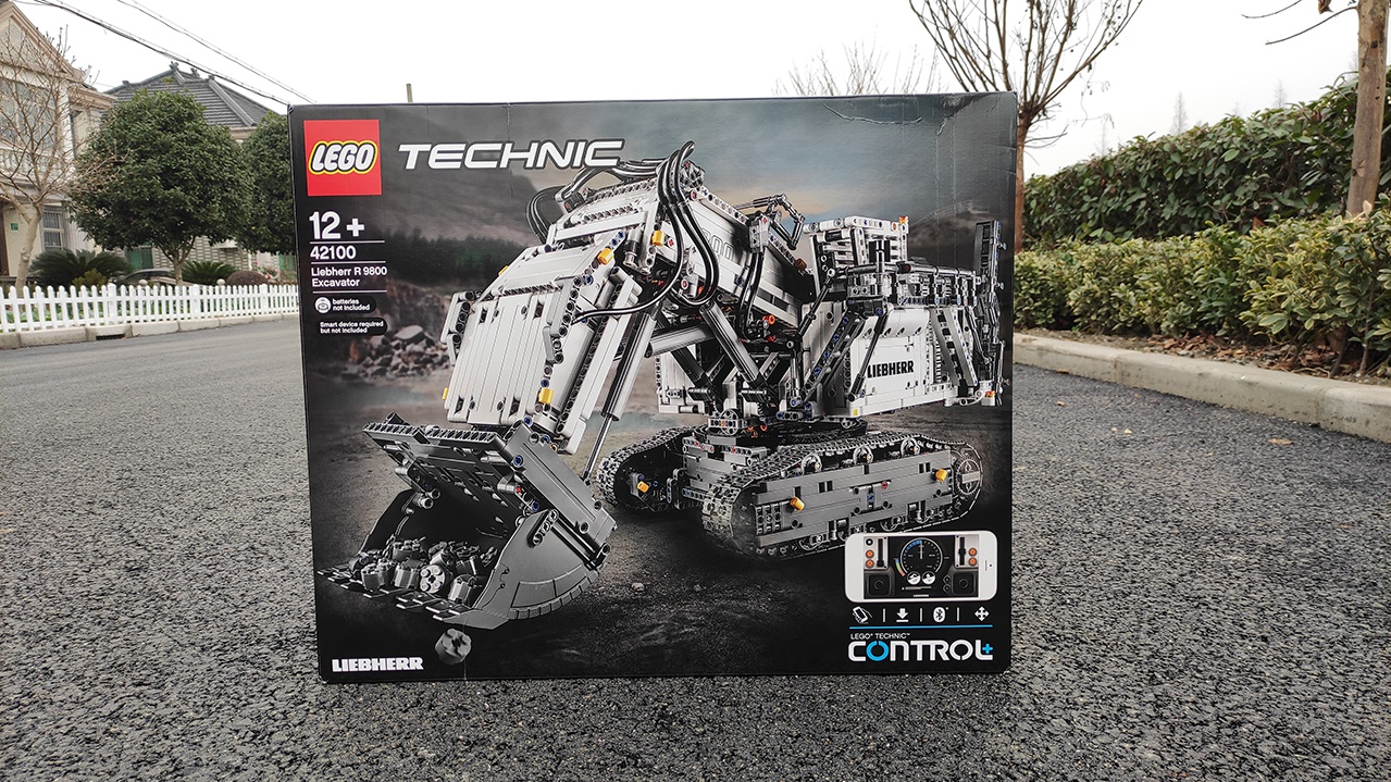 乐高真是越大越好玩吗乐高科技组旗舰42100利勃海尔挖掘机评测