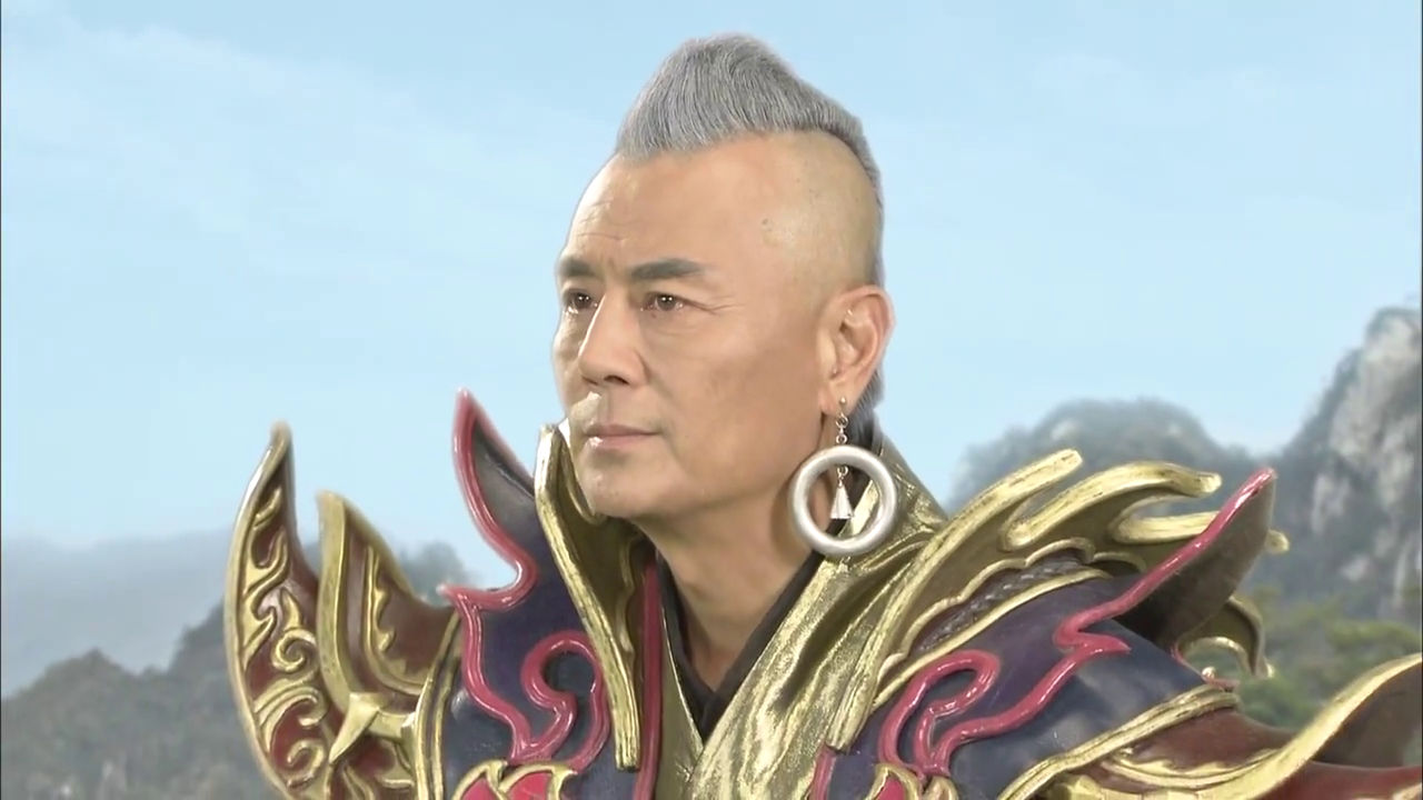 石敢当之雄峙天东:奎刚这前卫的发型,还是流行颜色奶奶灰嘞!观