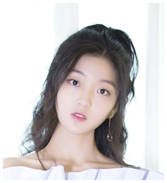 《流星花园》开播,网友却看到"比沈月还火"的流量小花!