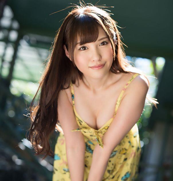 第一美腿「桥本有菜」这个视角真的美翻了。