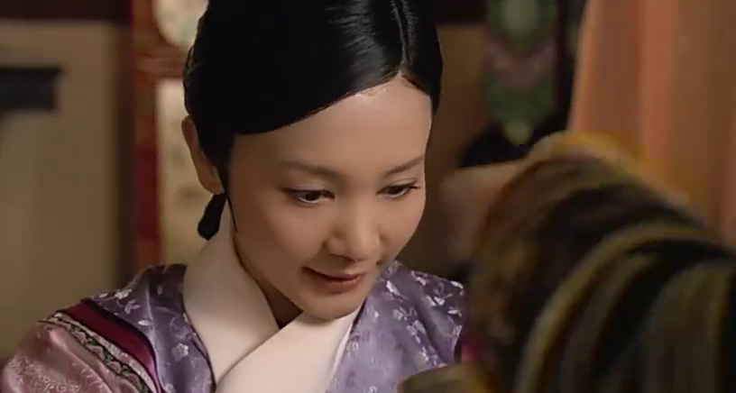 华妃看到宫女颂芝在自己面前献媚雍正皇帝!