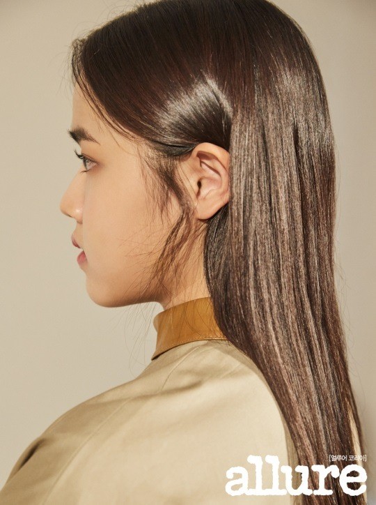 韩国女艺人金香奇最新杂志写真曝光