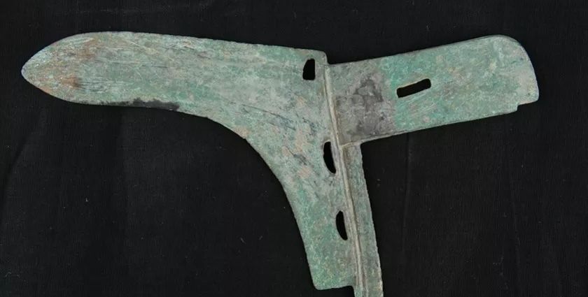 这些馆藏文物精品青铜戈免费让您