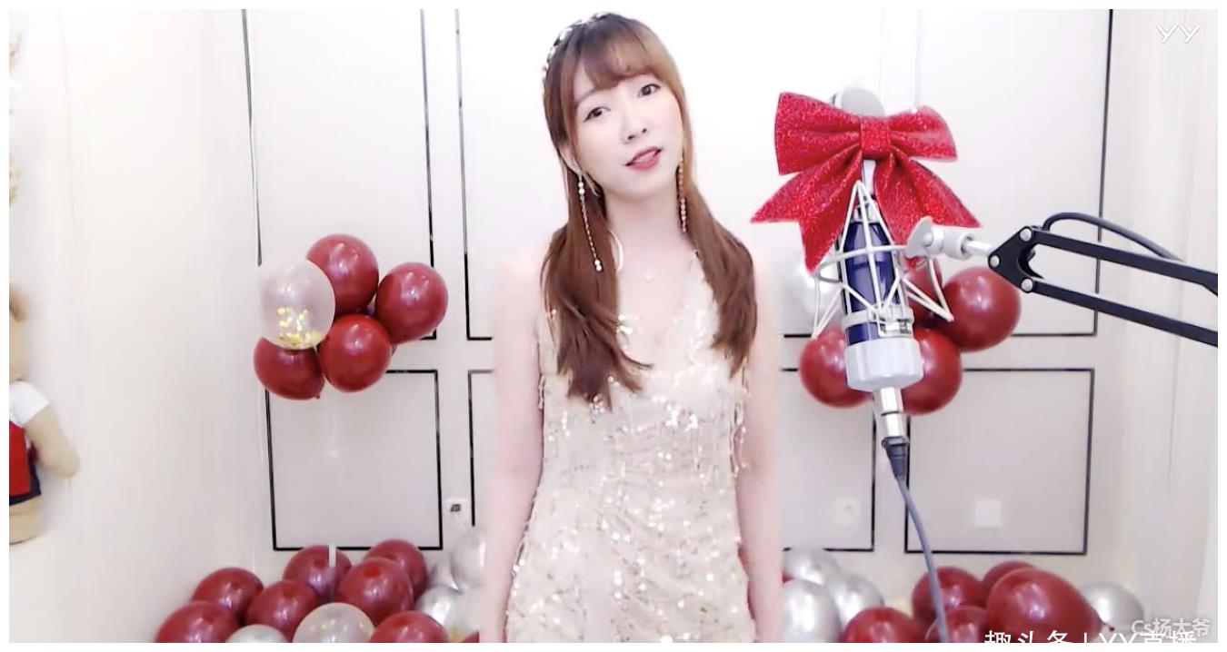 杨大爷回归yy直播首秀人气超130万 大咖齐聚登娱乐排行榜第一