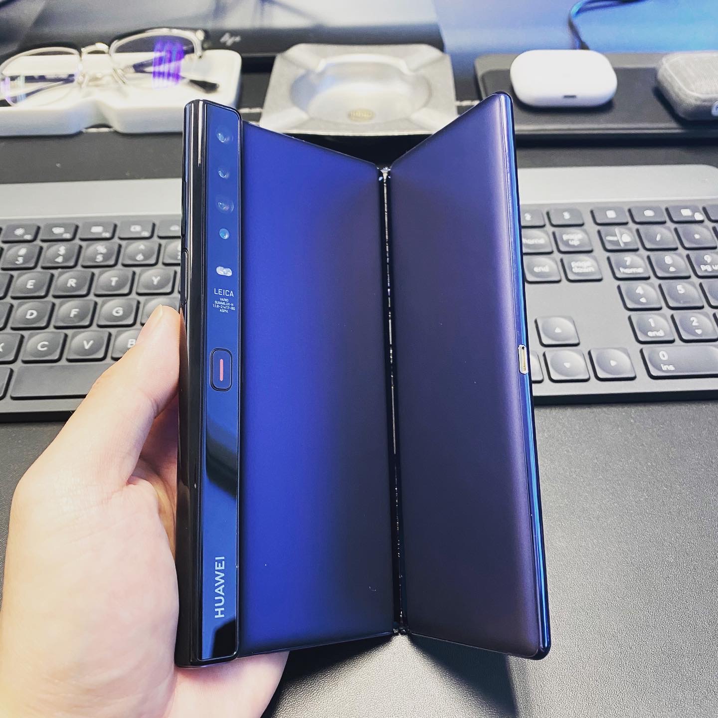 开箱16999抢到的华为matex打开包装盒后觉得值了