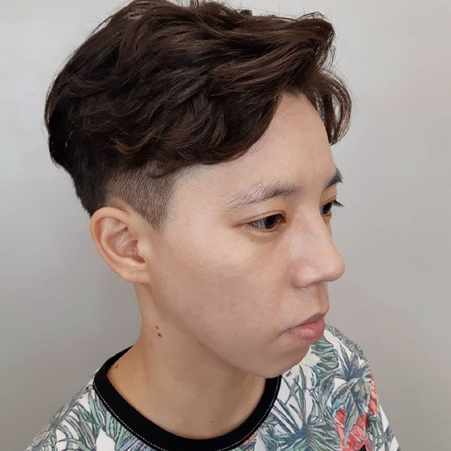 男生流行逗号头简约时尚又减龄00后都喜欢剪这样的发型