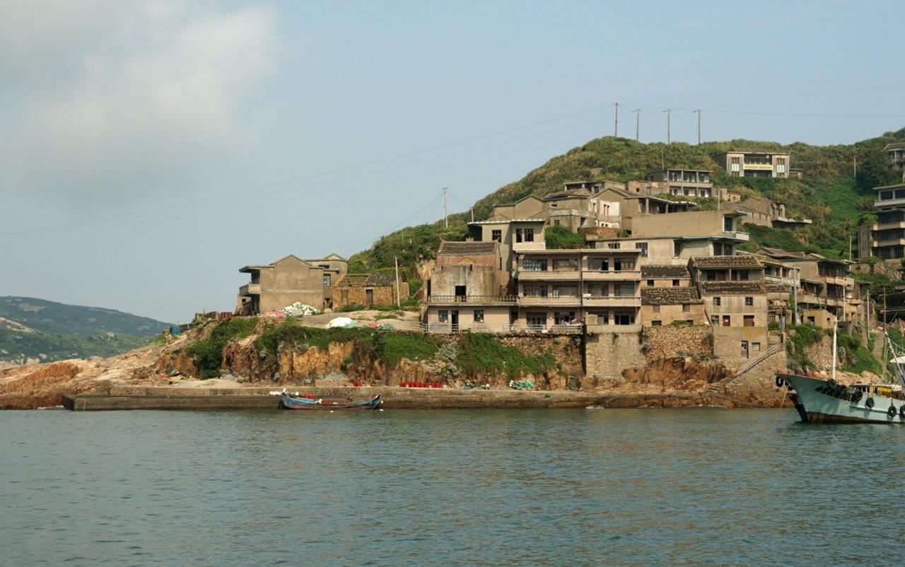 浙江一个很小众的岛屿,规模虽小却有人居住,海拔最高131.6米