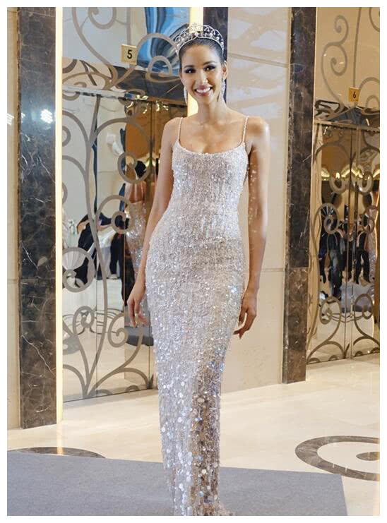 农村女孩卖小吃读完中学,为了大学学费参加选美夺冠开启逆袭人生休闲区蓝鸢梦想 - Www.slyday.coM 农村女孩卖小吃读完中学,为了大学学费参加选美夺冠开启逆袭人生休闲区蓝鸢梦想 - Www.slyday.coM