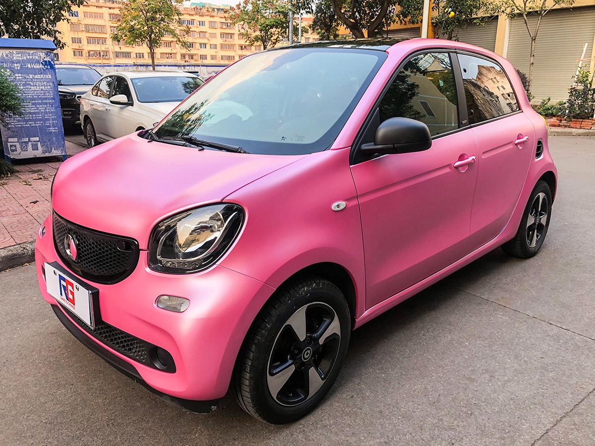 奔驰smart车身改色电光公主粉 rg瑞集改色膜浙江永康加盟店出品