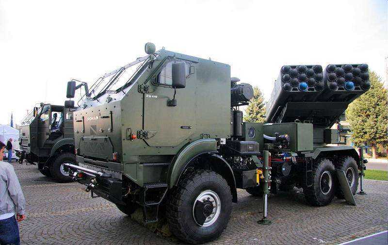 以色列火箭炮有集束弹药弹头,安装在发射箱,以便在战场上快速重新装填