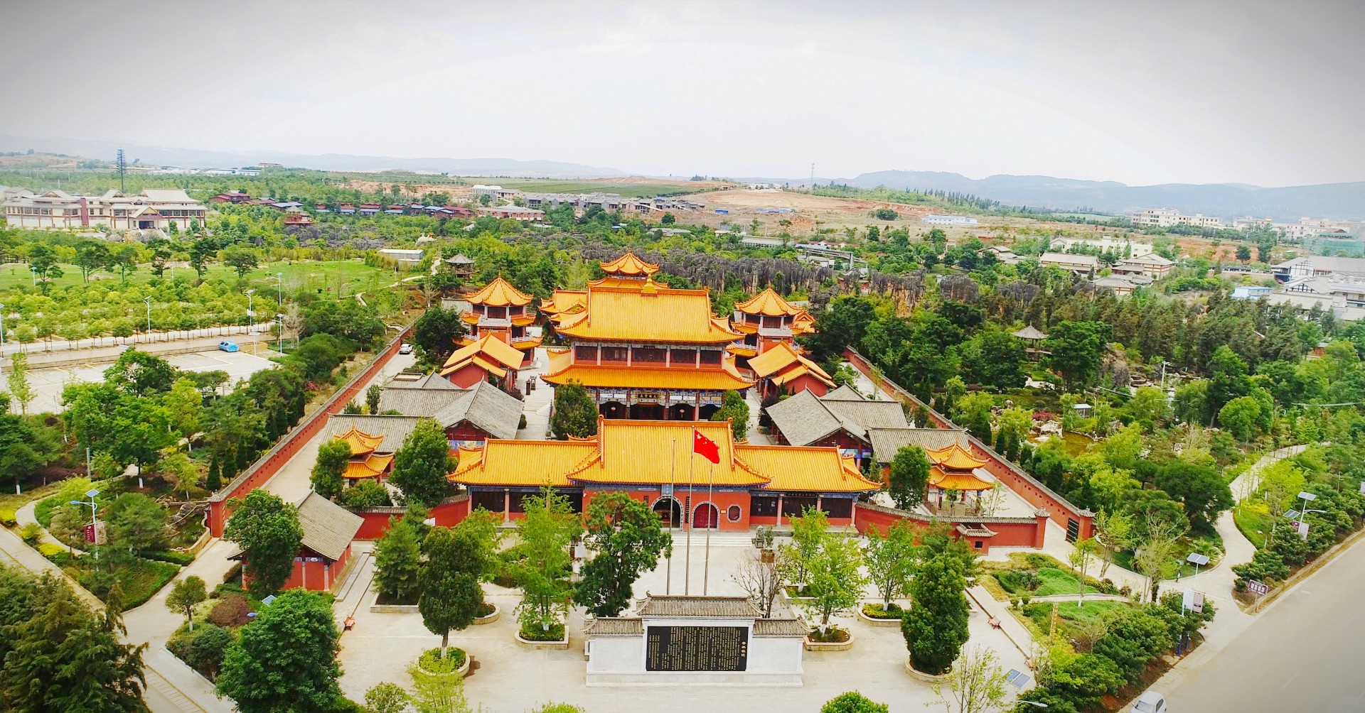 探秘阿诗玛故乡,2019国际旅游小姐入住杏林大观园