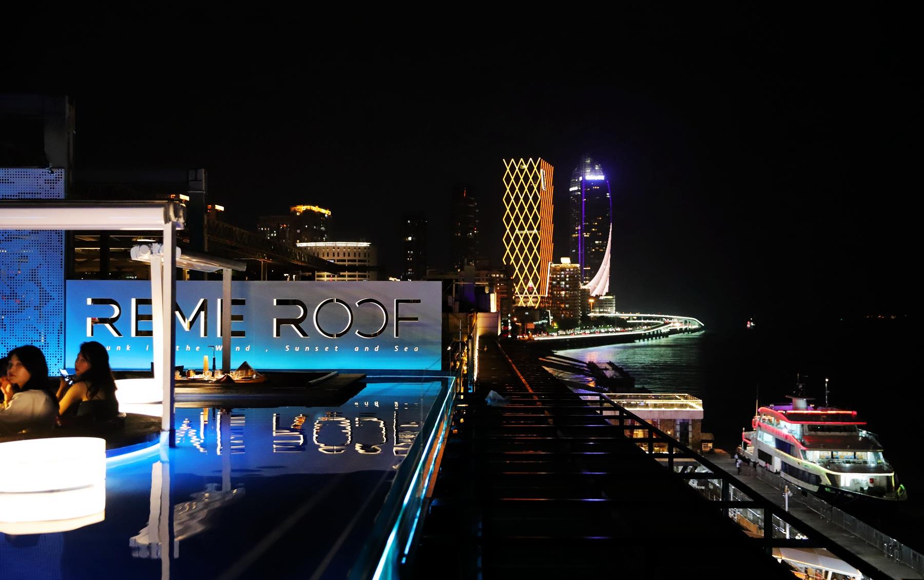 厦门最美的地方鼓浪屿环岛路双子塔厦大在他面前都要汗颜