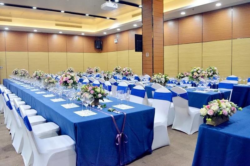 精心布置的会场12月2日晚,庆够力金融累计成交额突破50亿vip品鉴酒会